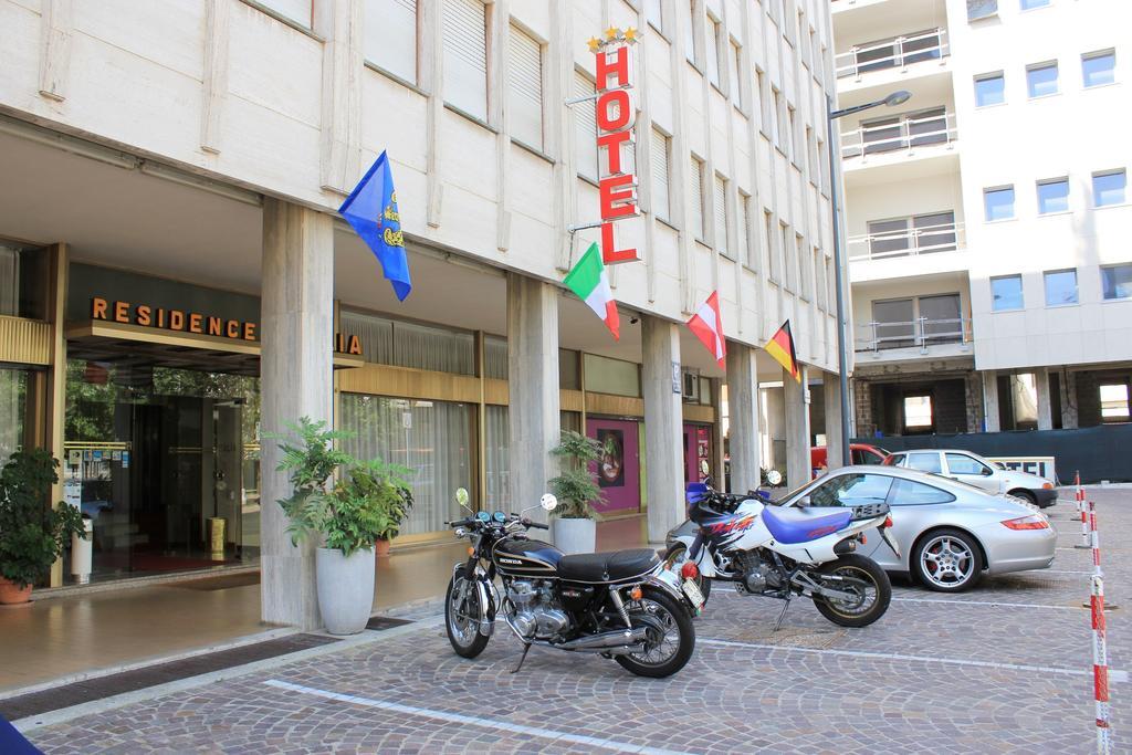Albergo Residence Italia Vintage Hotel بوردينوني المظهر الخارجي الصورة